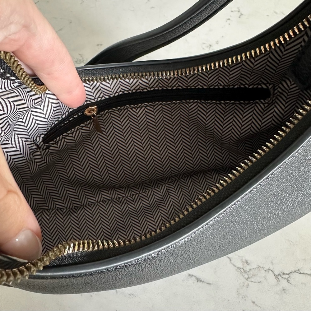 Black Shoulder Bag - Picture 2 of 3